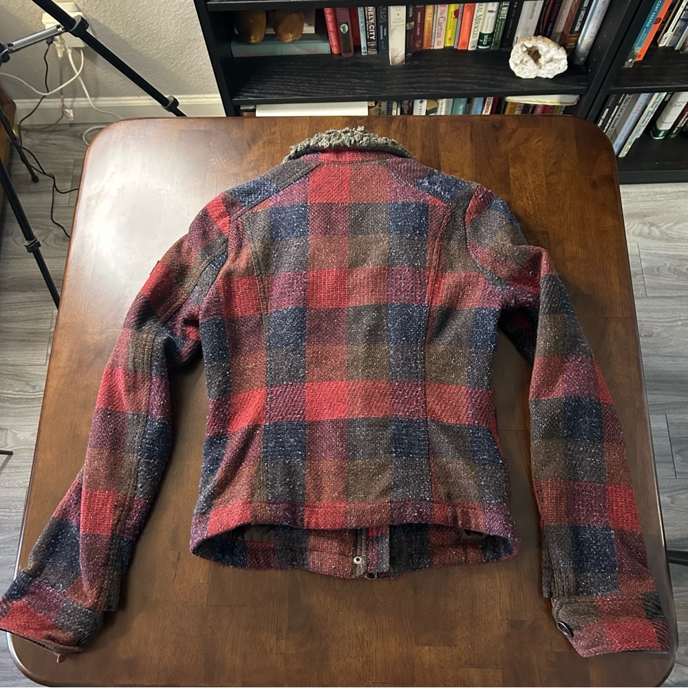 Abercrombie & Fitch Wool Blend Trucker Buffalo Plaid Red Black Jacket Size Small - Picture 3 of 14